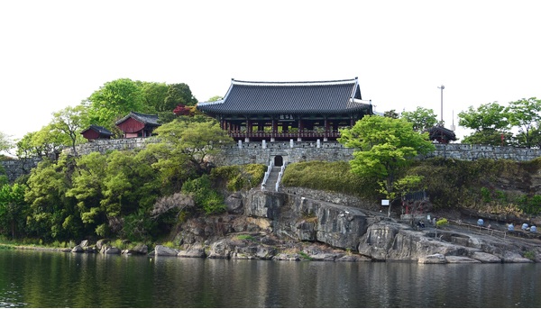 ▲ 조선 3대 누각으로 꼽히는 진주 촉석루 전경ⓒ진주시