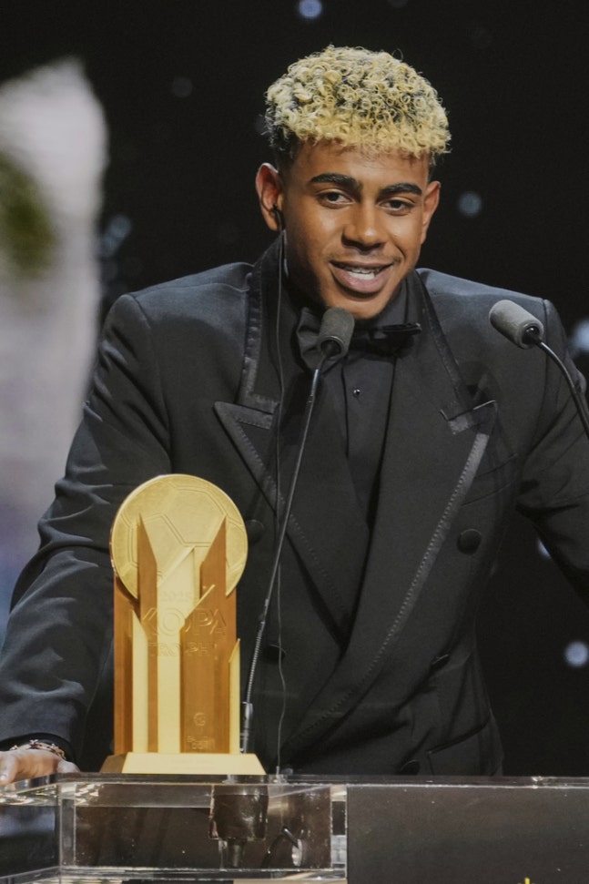 ▲ 야말이 뎀벨레에 이어 발롱도르 2위를 차지했다. 1년 만에 6계단 상승했다.ⓒ연합뉴스 제공