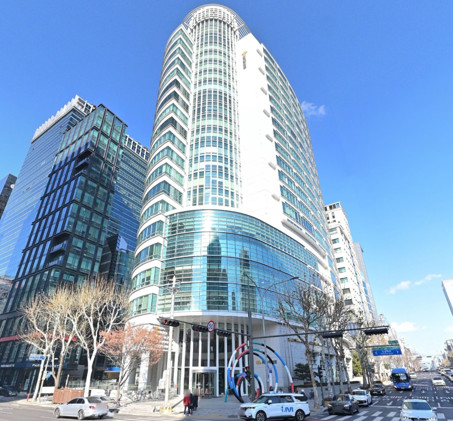 ▲ KB부동산신탁 사무실이 위치한 KB라이프타워ⓒ네이버지도