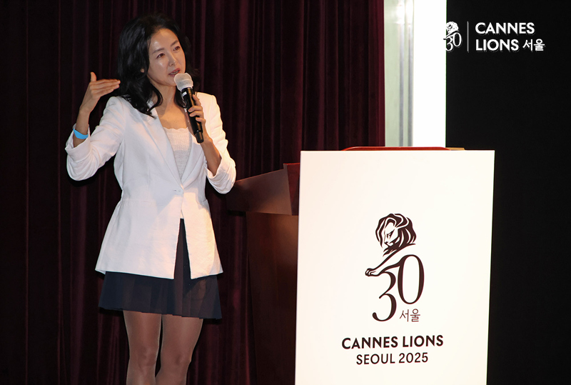 ▲ 황유선 글램잇 대표가 25일 서울 광화문 씨네큐브에서 강연하고 있다. ⓒ정상윤 기자