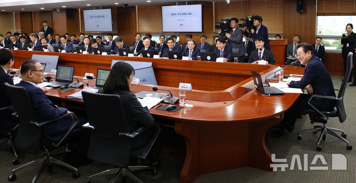 ▲ 이재명 대통령이 18일 서울 용산 대통령실 청사에서 열린 수석보좌관회의에서 발언하고 있다. ⓒ뉴시스