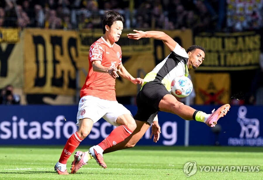 ▲ 이재성이 부상에서 돌아와 선발로 복귀했지만, 팀은 도르트문트에 패배했다.ⓒ연합뉴스 제공