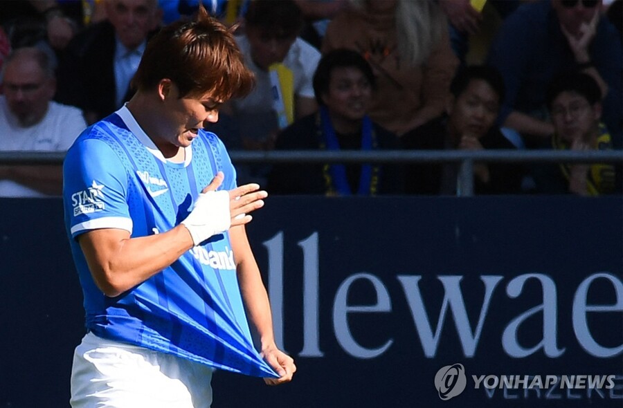 ▲ 헹크의 오현규가 신트트라위던전에서 극적인 결승골을 넣으며 물오른 득점 감각을 과시했다.ⓒ연합뉴스 제공