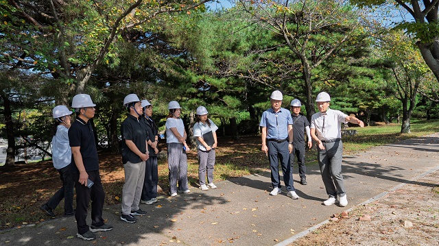 ▲ 공사는 오는 2025 APEC 정상회의의 성공적 개최를 위해 주요 시설개선사업과 만찬장 주변 환경정비에 대한 집중 현장점검과 보완 작업을 실시했다.ⓒ경북관광공사