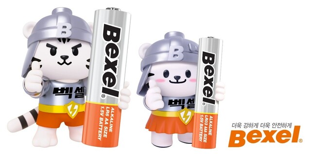 ▲ 벡셀 건전지 신규 캐릭터 ‘백철이’(왼쪽)와 ‘백세리’. ⓒSM그룹