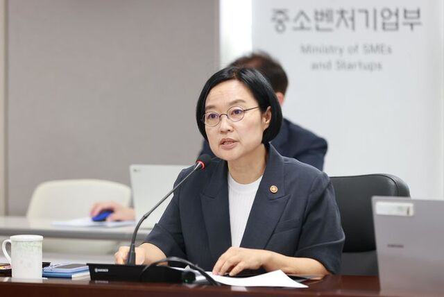 ▲ 한성숙 중소벤처기업부 장관이 '화재 피해 대응상황 점검 확대간부회의'를 열고 안전 관리 강화와 재발 방지를 논의했다. ⓒ중소벤처기업부