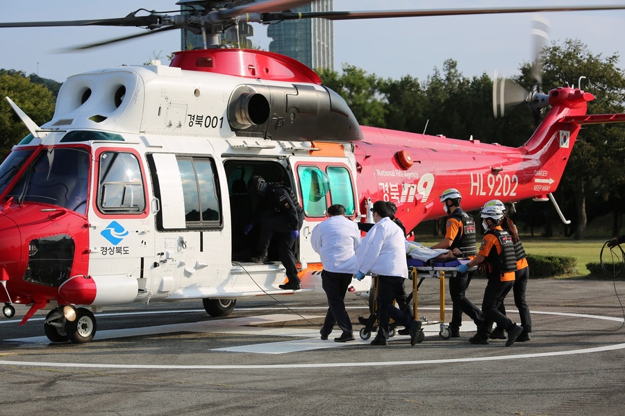 ▲ APEC 회의 기간에는 현장진료소 3곳 운영, 정상숙소 간호사 배치, 경제인 행사 지원, 구급차 56대 배치, 이송헬기 5대 지원 등 다층적 의료대응체계를 가동할 예정이다.ⓒ경북도