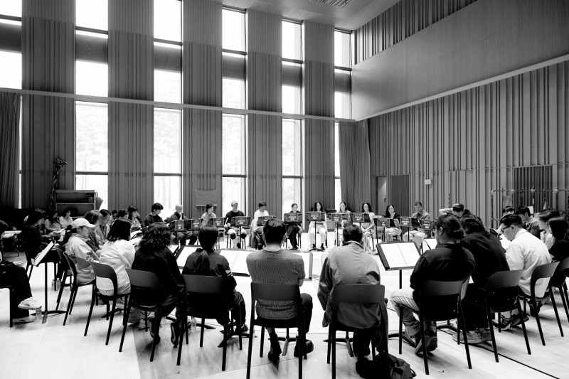 ▲ 큰 원을 그리며 시작한 '라이프 오브 파이' 한국 초연의 상견례 및 대본 리딩 현장.ⓒ에스앤코