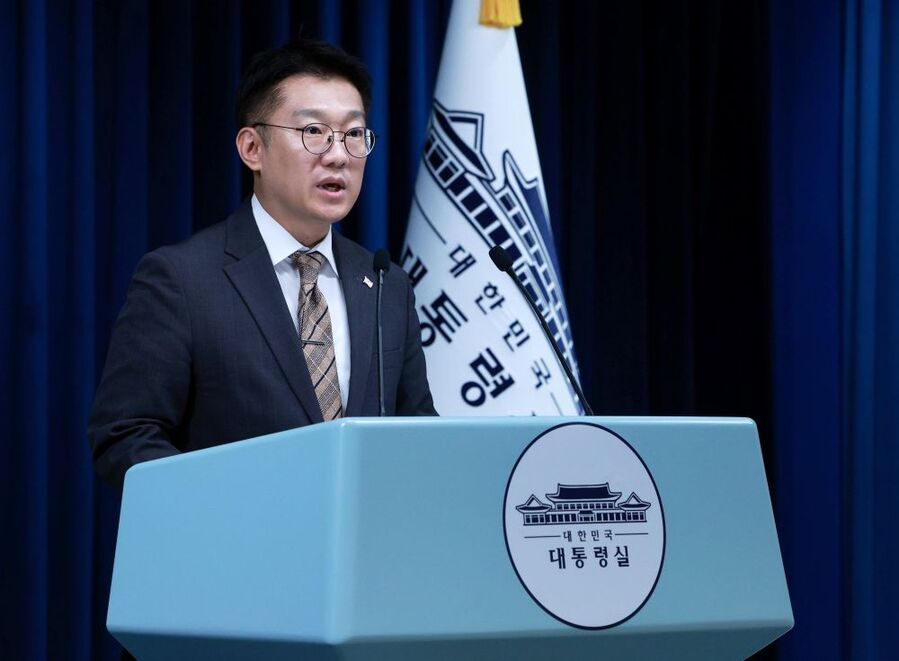 ▲ 남준 대변인이 30일 서울 용산 대통령실 청사에서 제44회 국무회의 관련 브리핑을 하고 있다. ⓒ뉴시스