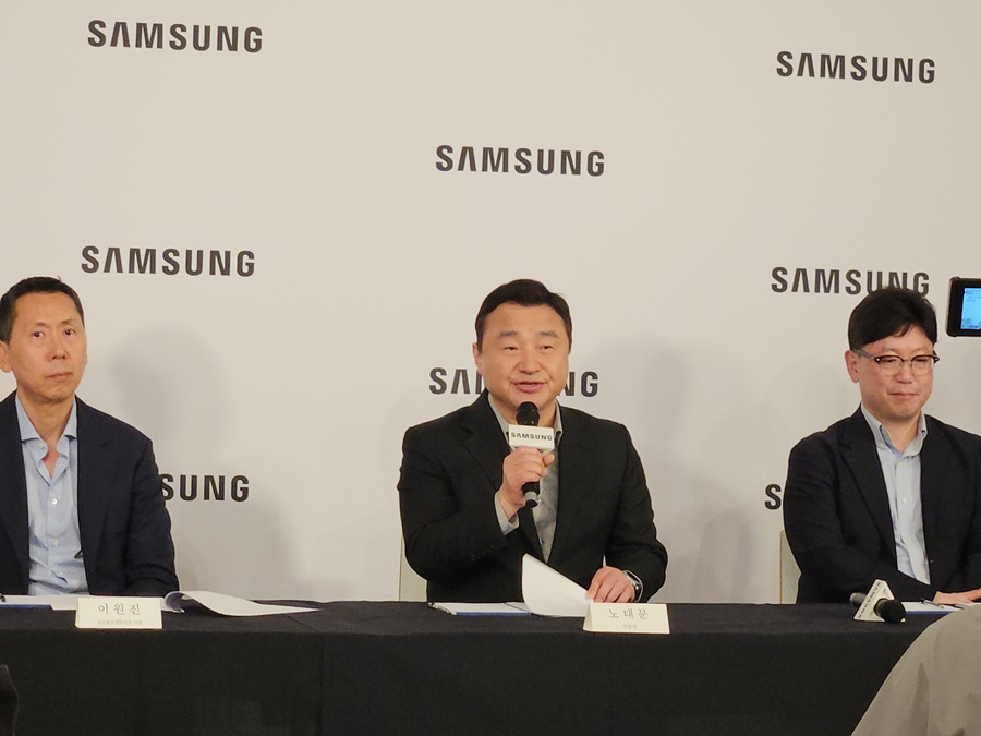 ▲ LG전자가 지난달 초 독일 베를린에서 열린 유럽 최대 가전 전시회 IFA2025에 참가했다.기자간담회에 참석한 노태문 삼성전자 DX부문장 직무대행ⓒ윤아름 기자