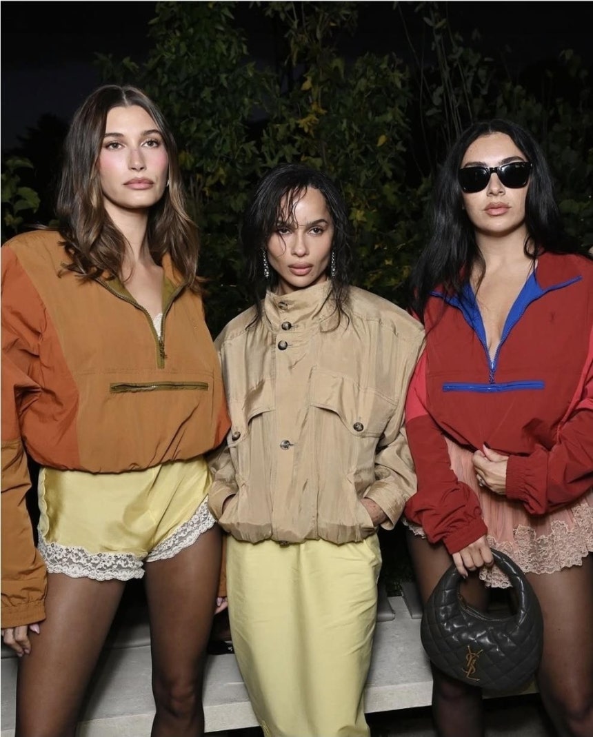 ▲ 영국 엘르가 로제만 편집한 채 SNS에 게재한 사진. 맨 우측에 로제가 있었다. ⓒ영국 엘르 인스타그램