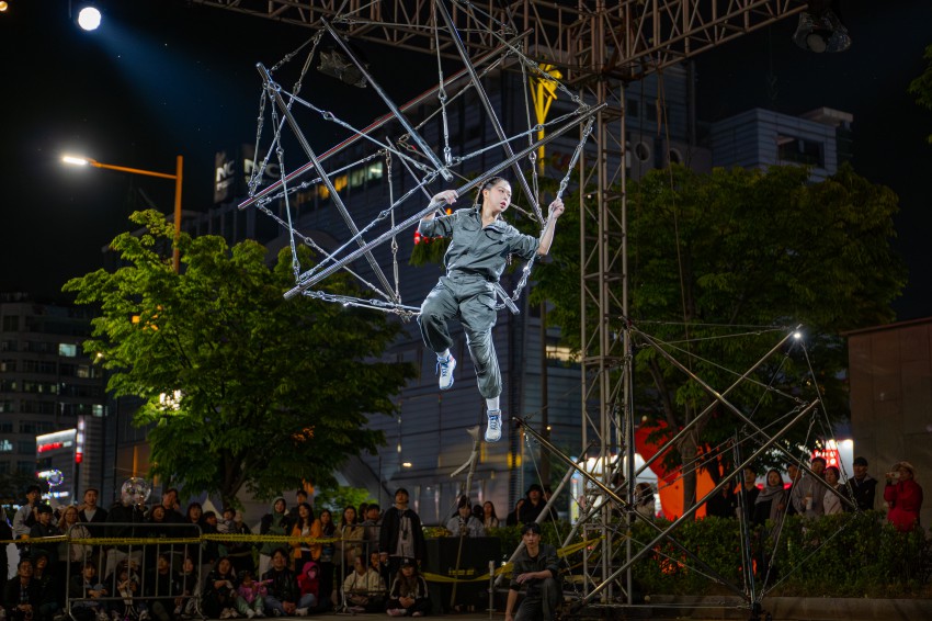 ▲ 코드세시 '특별 나만의 별' 공연.ⓒ안산국제거리극축제