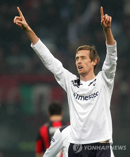 ▲ 201cm의 큰 키를 자랑한 크라우치는 공중의 제왕이었다.ⓒ연합뉴스 제공