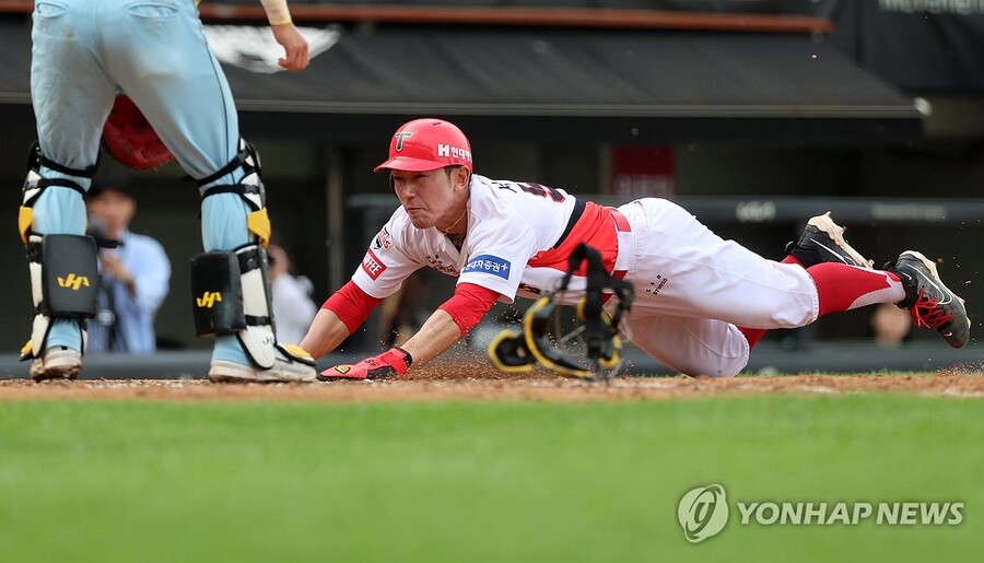 ▲ 프로야구 처음으로 한 시즌 200안타 고지를 밟았던 서건창이 KIA 타이거즈에서 방출됐다.ⓒ연합뉴스 제공