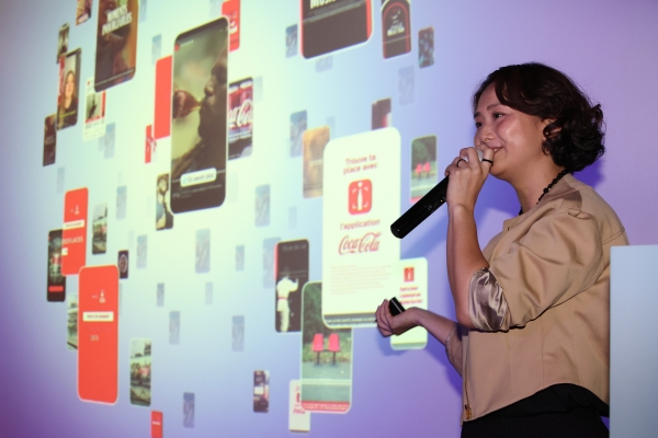 ▲ 이연주 메타 Creative Strategist가 9월 26일 광화문 씨네큐브에서 열린 칸라이언즈서울 마케터스 아카데미(Marketer’s Academy)에서 'Big Idea? 이제는 Small Moments. AI가 그 합을 완성한다'를 주제로 강연하고 있다. ⓒ정상윤 기자