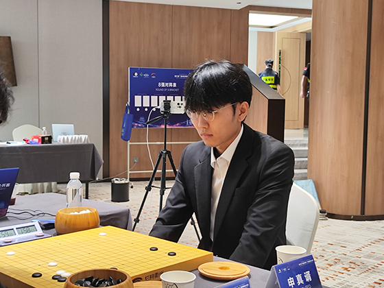 ▲ '디펜딩 챔피언' 신진서 9단이 란커배 16강에서 승리하며 3년 연속 8강 진출에 성공했다.ⓒ한국기원 제공