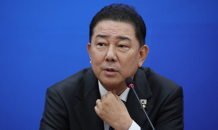 ▲ 김병기더불어민주당 원내대표가 10일 서울 여의도 국회에서 국정감사 증인채택 관련 브리핑을 하고 있다. ⓒ연합뉴스