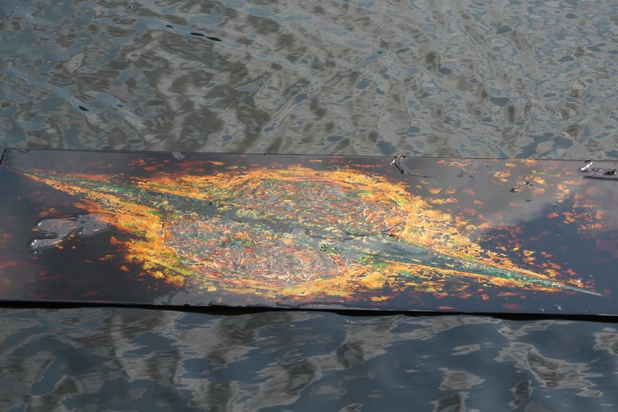 ▲ 청주공예비엔날레에 참여하거 있는 성파 스님이  통도사에서 ‘물위의 전시’를 개막했다. 사진은 보경호 옻칠화.ⓒ청주공예비엔날레조직위