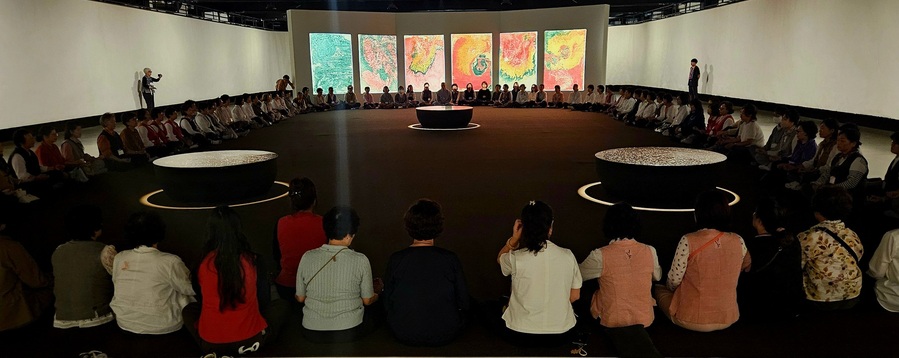 ▲ 청주공예비엔날레 특별전 ‘성파선예전-명명백백’.ⓒ청주공예비엔날레조직위