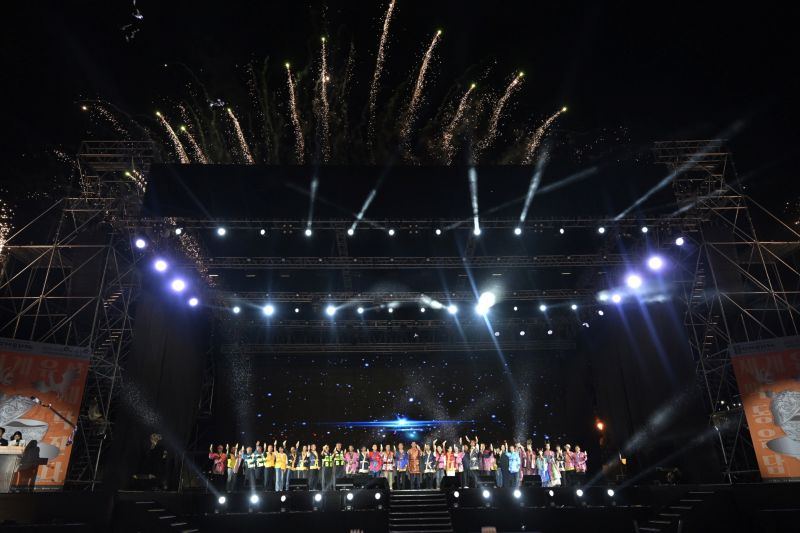 ▲ 지난 12일 금강신관공원 일원에서 열린 제71회 백제문화제 폐막식 모습.ⓒ공주시