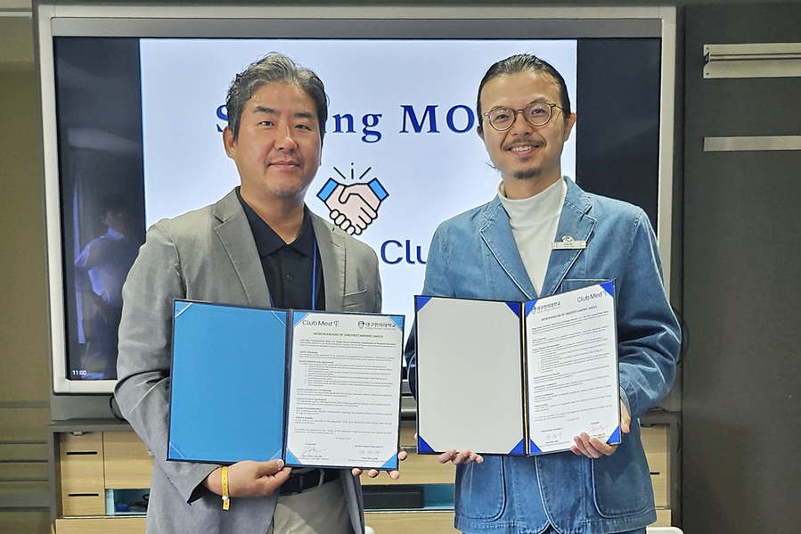 ▲ 대구한의대학교(총장 변창훈) 체육학과는 최근 세계적인 리조트 기업인 클럽메드 Talent Acquisition Team과 해외 취업 활성화를 위한 업무협약(MOU)을 체결했다.(왼쪽)체육학과 안찬우 교수ⓒ대구한의대