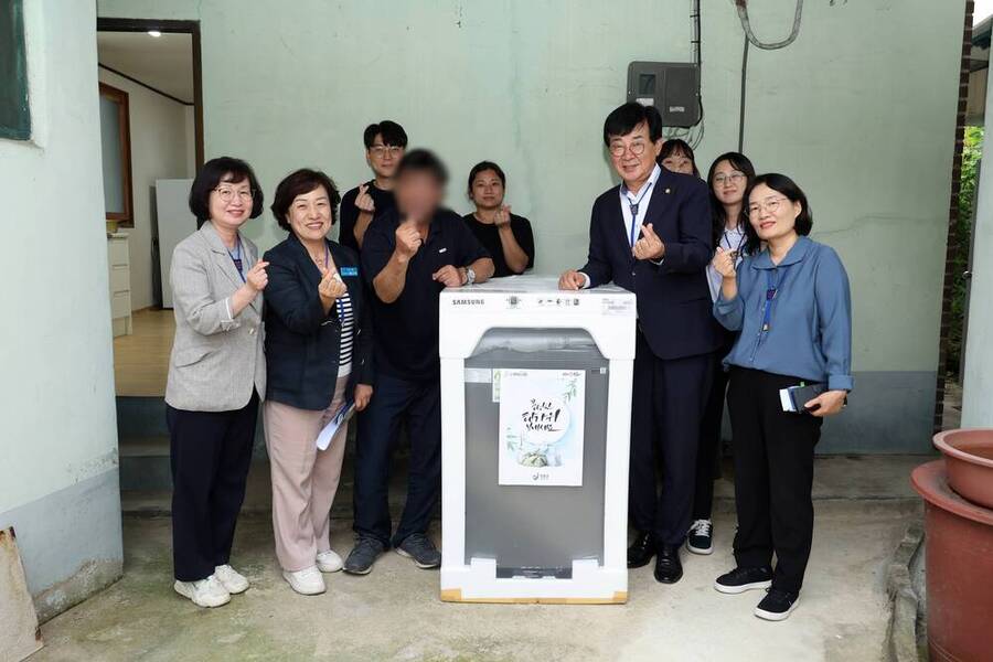 ▲ 세탁기 지원ⓒ장흥군 제공