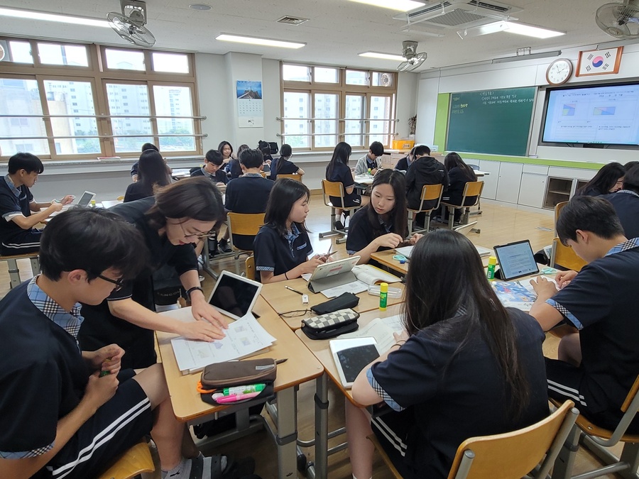 ▲ 경북교육청(교육감 임종식)은 경주시에 있는 화랑중학교(교장 김병호)가 국제 바칼로레아(IB) 중등프로그램(MYP) 후보학교로 공식 승인받았다.ⓒ경북교육청