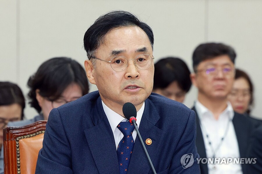 ▲ 답변하는 차정인 국가교육위원장.ⓒ연합뉴스