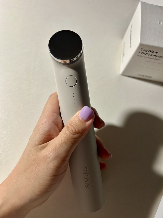 ▲ 앳홈이 만든 프라이빗 에스테틱 브랜드 톰(THOME)의 물방울 초음파 기기 '더 글로우(The Glow) ⓒ뉴데일리