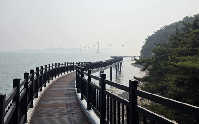 ▲ 전곡항 지질탐방로 모습ⓒ화성시 제공