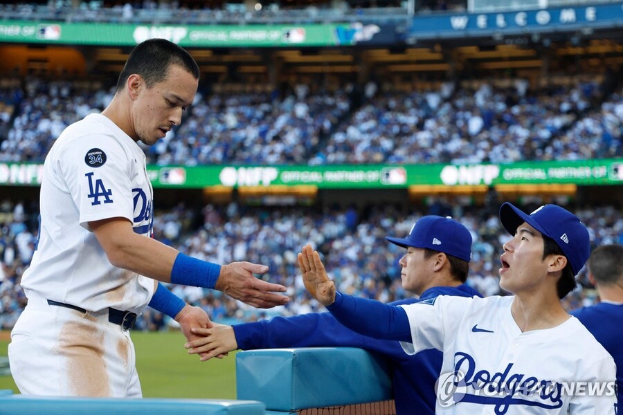 ▲ 김혜성이 결장한 다저스가 밀워키를 꺾고 월드시리즈 진출에 1승만을 남겼다.ⓒ연합뉴스 제공