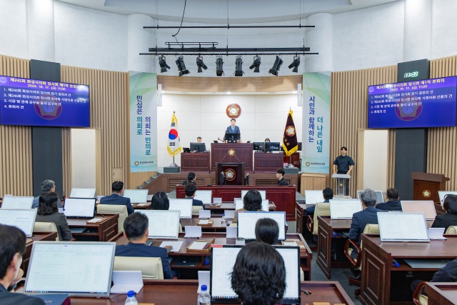 ▲ 제245회 임시회 본회의장 모습ⓒ화성시의회 제공