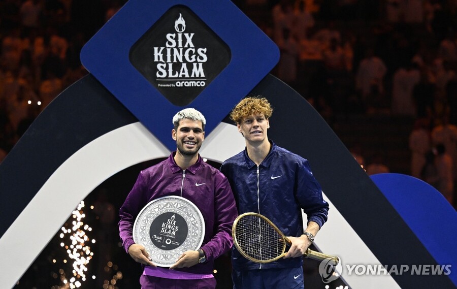 ▲ 신네르가 라이벌 알카라스를 꺾고 식스 킹스 슬램 2연패를 달성했다.ⓒ연합뉴스 제공