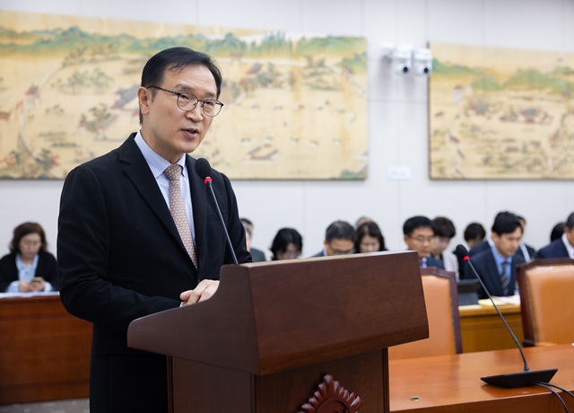 ▲ 임태희 경기도교육감이 20일 서울 국회에서 열린 '교육위원회 2025년 국정감사'에 참석해 발언하고 있다. ⓒ경기도교육청 제공
