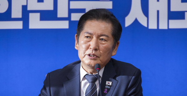 ▲ 정청래 더불어민주당 대표가 20일 서울 여의도 국회에서 열린 사법개혁특별위원회 사법개혁안 발표에 참석해 사법 개혁안의 의미에 대해 설명하고 있다. ⓒ연합뉴스