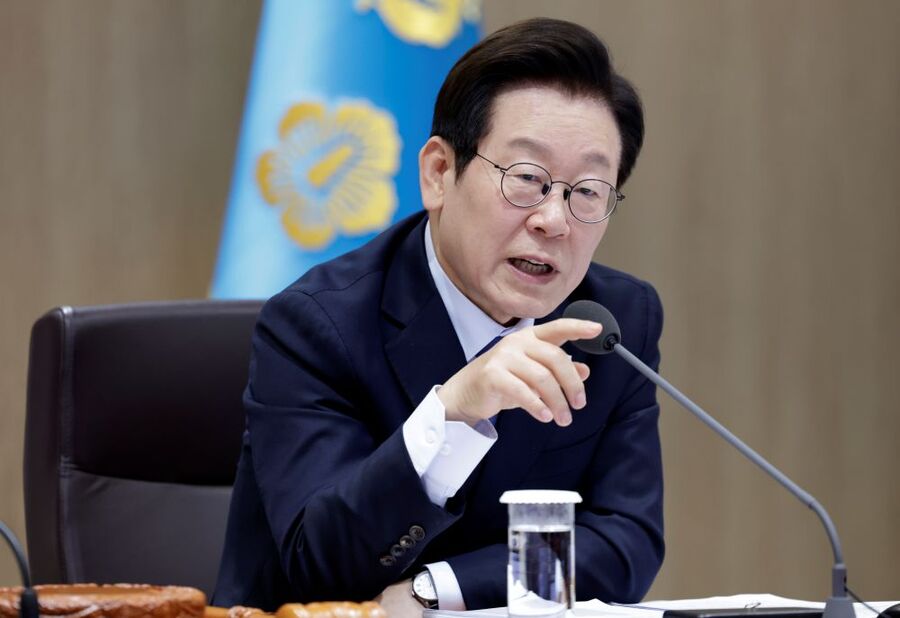 ▲ 이재명 대통령이 21일 서울 용산 대통령실 청사에서 열린 국무회의에서 발언하고 있다. ⓒ뉴시스