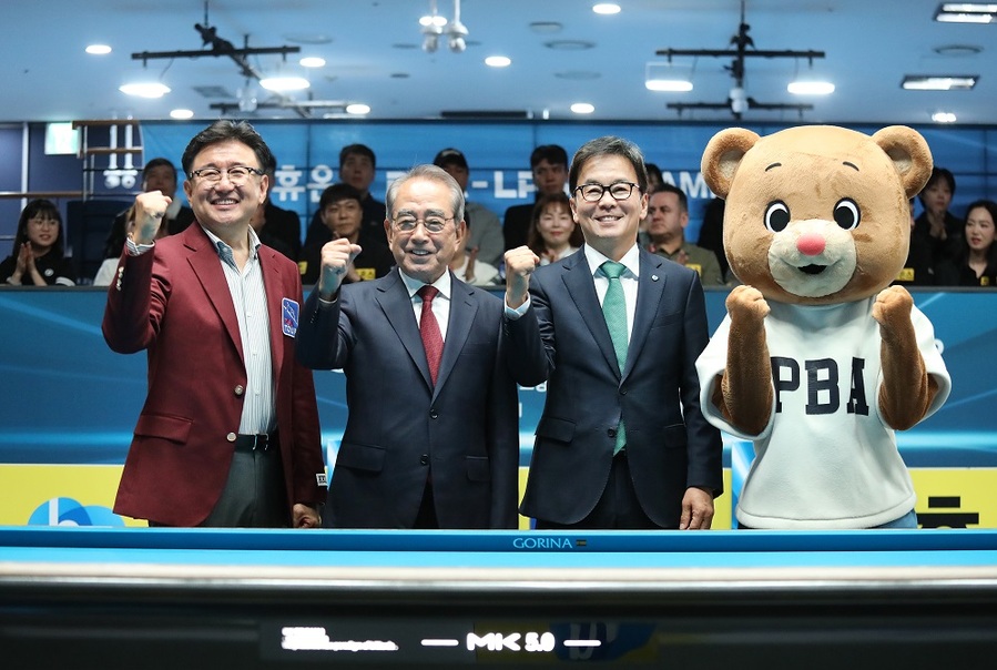 ▲ 22일 경기도 고양 PBA 스타디움에서 '휴온스 PBA-LPBA 챔피언십' 개막식이 열렸다.ⓒPBA 제공