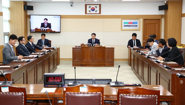 ▲ 강원특별자치도의회가 22일 전임 최문순 도정의 알펜시아 리조트 졸속 매각 및 레고랜드 부당 지원 의혹에 관한 진상조사 특별위원회를 개최했다. ⓒ강원특별자치도의회