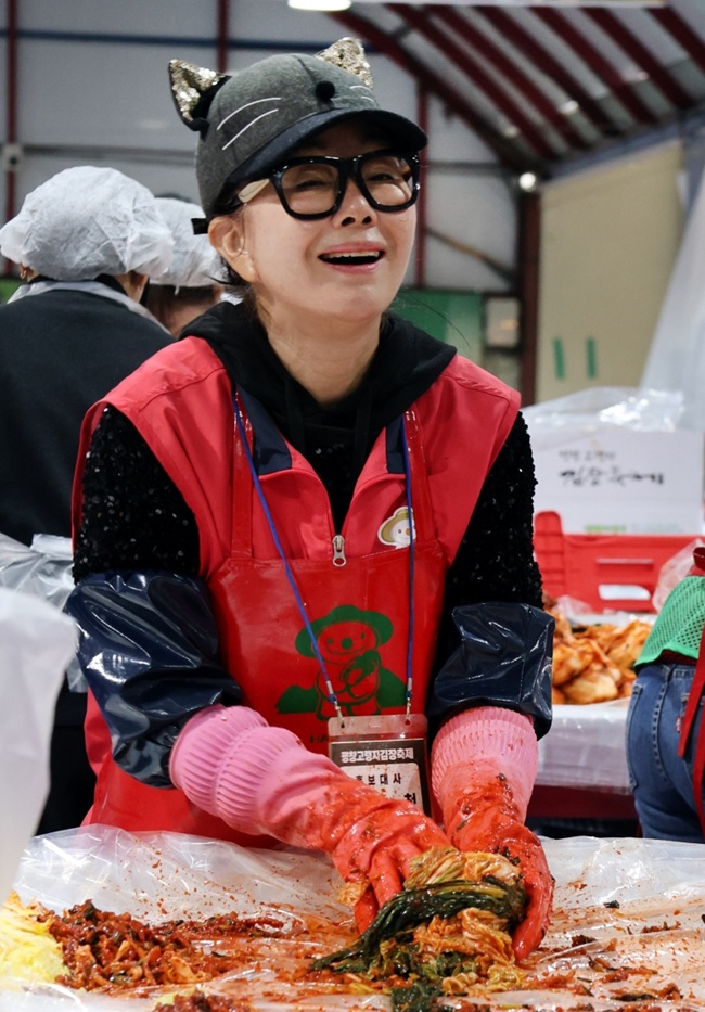 ▲ 김장축제 김청 홍보대사. ⓒ평창고랭지김장축제 ▲ 김장축제 김청 홍보대사. ⓒ평창고랭지김장축제
