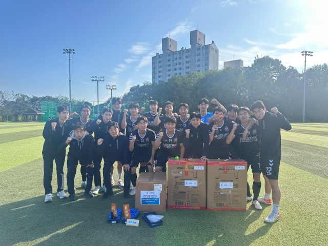 ▲ ‘2025 K5 경기도 리그’에서 10전 전승을 기록하며 우승을 차지한 안성시민축구단ⓒ안성시민축구단 제공