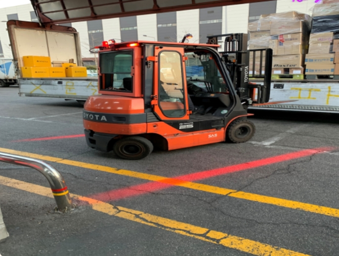 ▲ 용마로지스 지게차 레드라인 설치 후 운영 사진. ⓒ용마로지스