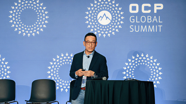 ▲ 13~16일(현지시간) 미국 캘리포니아주 새너제이에서 진행된 '2025 OCP 글로벌 서밋’ 발표를 진행한 김천성 SK하이닉스 부사장.ⓒSK하이닉스