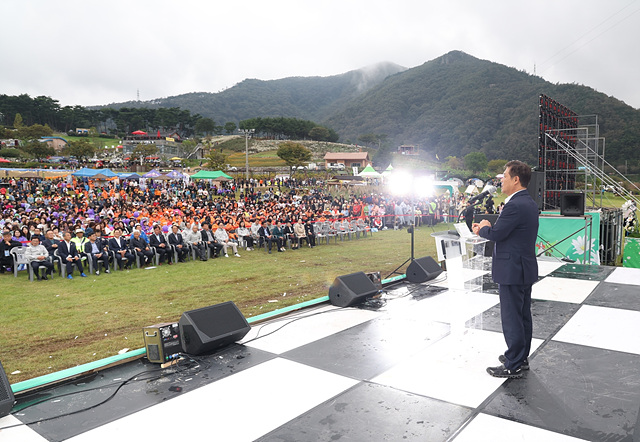 ▲ ⓒ정읍 구절초 축제, 김종성 기자 ▲ ⓒ정읍 구절초 축제, 김종성 기자