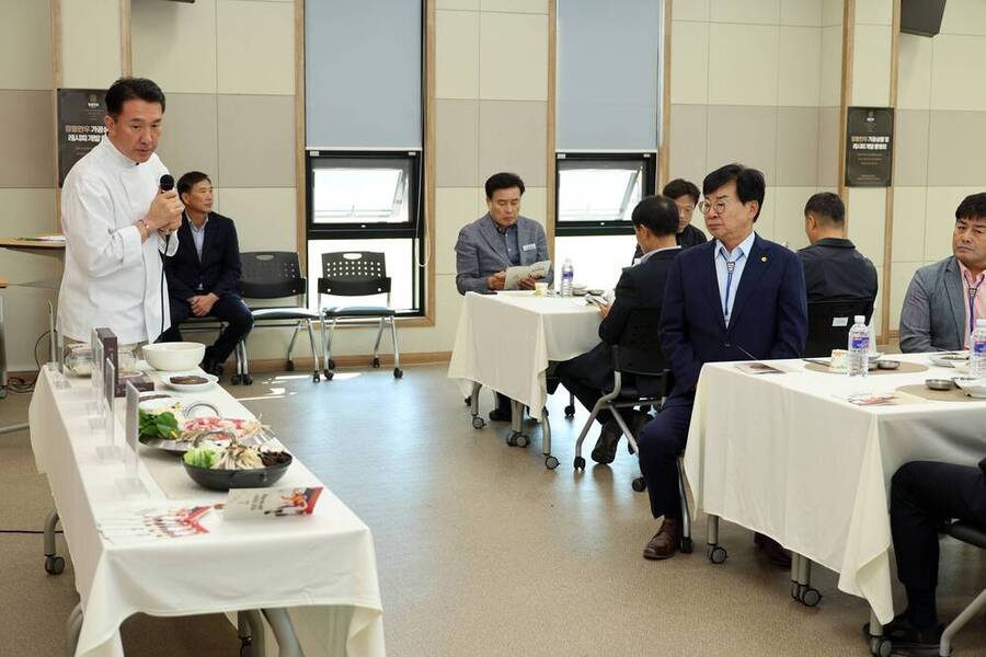 ▲ 장흥한우 품평회ⓒ장흥군 제공 ▲ 장흥한우 품평회ⓒ장흥군 제공