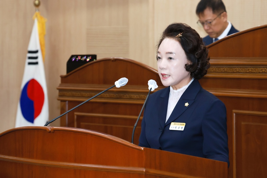 ▲ 박신영 청송군의원은 “도시재생 사업이 일회성으로 끝나지 않고 지속가능한 성과를 내기 위해서는 체계적인 사후관리가 필수