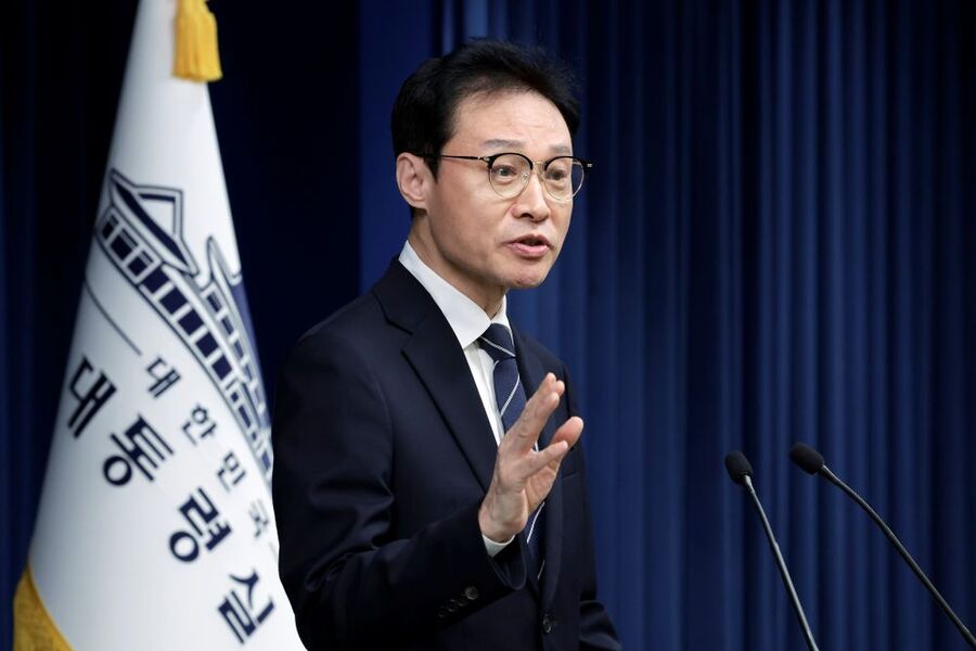 ▲ 이규연 홍보소통수석이 17일 서울 용산 대통령실 청사에서 동남아 유인 광고 긴급삭제 관련 브리핑을 하고 있다. ⓒ뉴시스