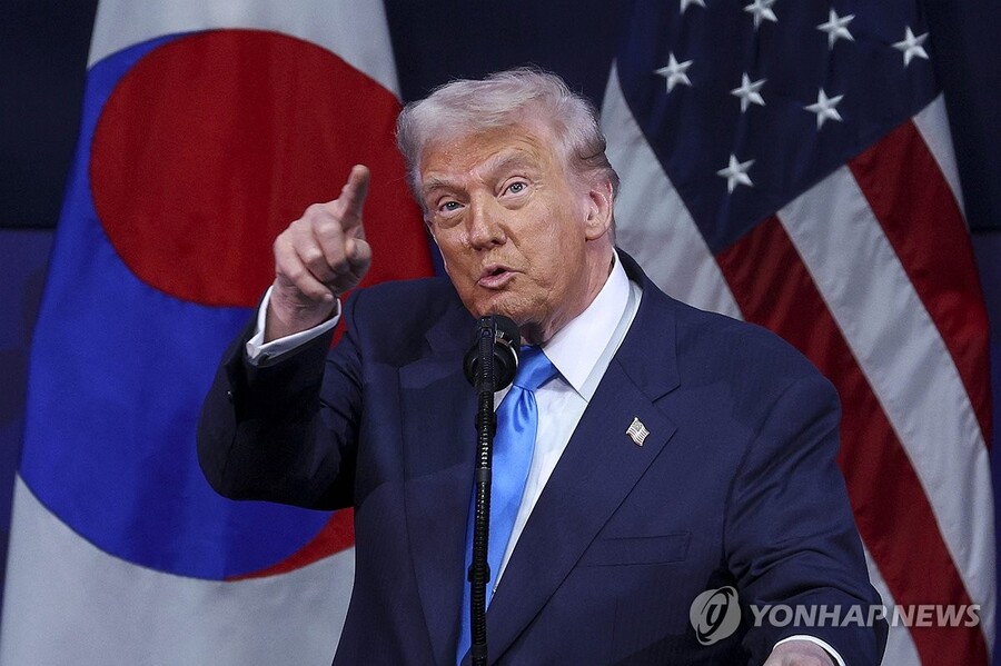 ▲ 도널드 트럼프 미국 대통령이 29일 경북 경주 예술의전당에서 열린 '2025 아시아태평양경제협력체 최고경영자 서밋(APEC CEO SUMMIT)'에 참석해 연설을 하고 있다. ⓒ공동취재단 / 연합뉴스