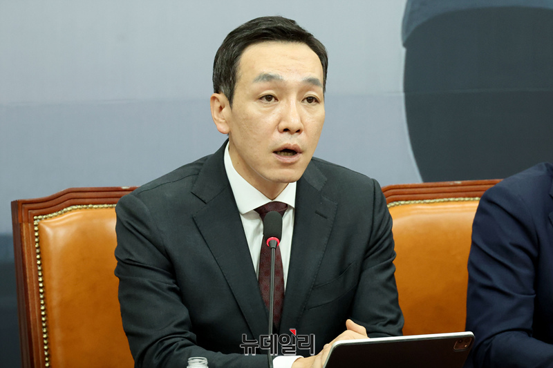 ▲ 김민수 국민의힘 최고위원이 27일 오전 국회에서 열린 최고위원회의에 참석해 모두발언을 하고 있다. ⓒ이종현 기자