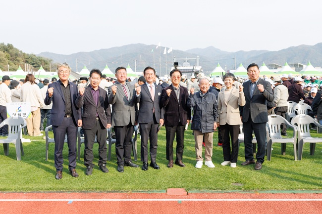 ▲ 철원군이 31일까지 철원종합운동장에서 제29회 노인의 날 및 제15회 강원어르신한마당 축제를 개최한다. ⓒ철원군