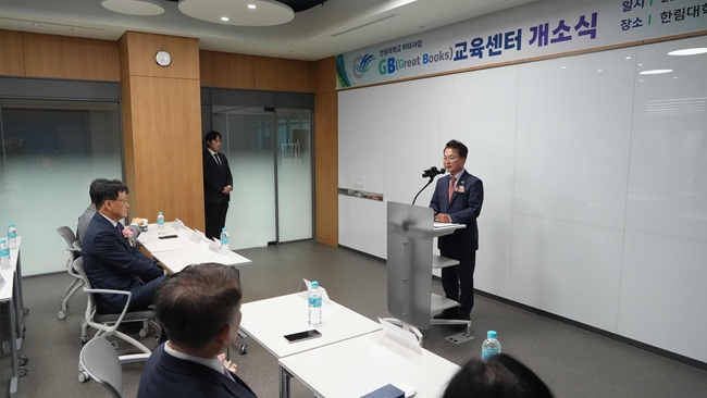 ▲ 육동한 춘천시장. ⓒ춘천시 ▲ 육동한 춘천시장. ⓒ춘천시